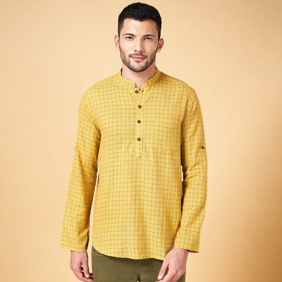 Indus Route by Pantaloons Men Self Design A-line Kurta(Black, Yellow)