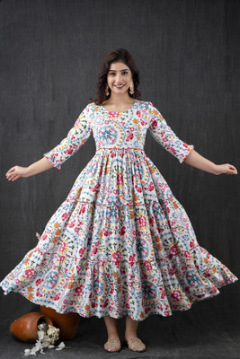 Henal Women Printed Flared Kurta(White)