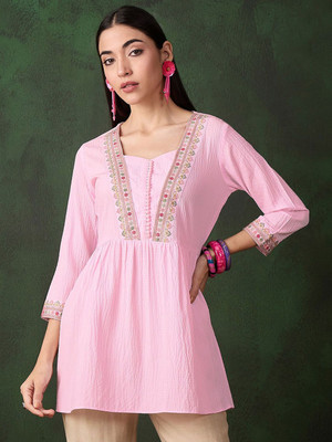 Sangria Women Solid Straight Kurta(Pink)