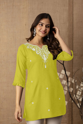 fantasy fab Women Embroidered Straight Kurta(Yellow)
