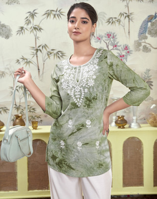 Anmi Embroidered Women Straight Kurta(Light Green, White)