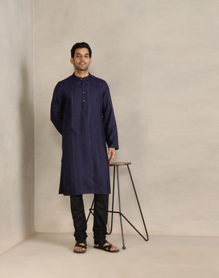 Fabindia Men Solid Straight Kurta(Blue)