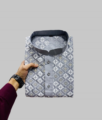 FOXDX Men Embellished, Self Design Straight Kurta(Grey)