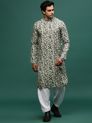 Sangria Men Floral Print Straight Kurta(Multicolor)