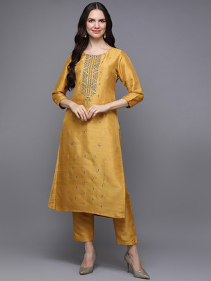 AHIKA Women Solid Straight Kurta(Yellow)