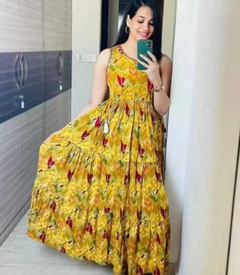 AASHLEY Women Embroidered A-line Kurta(Green)