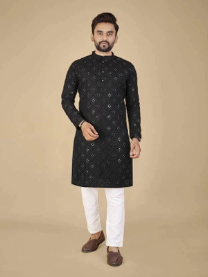 ORIFAB Men Embroidered Straight Kurta(Black)