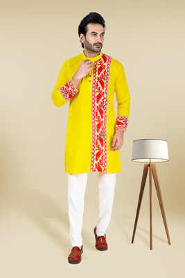 RoohSA Men Self Design Straight Kurta(Yellow)