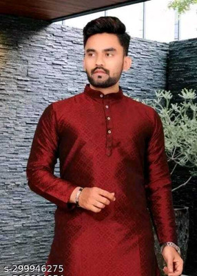 Shree Dutt Creation Men Embroidered Straight Kurta(Maroon)