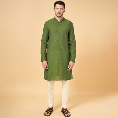 Indus Route by Pantaloons Men Solid A-line Kurta(Green)