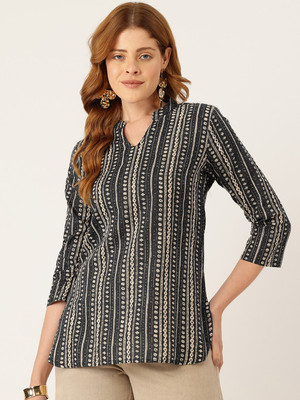 Feranoid Retail Women Floral Print Straight Kurta(Blue)