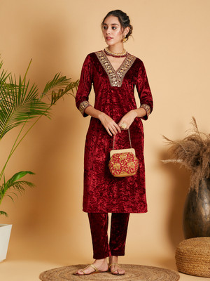 Shae by SASSAFRAS Women Embroidered Straight Kurta(Maroon)