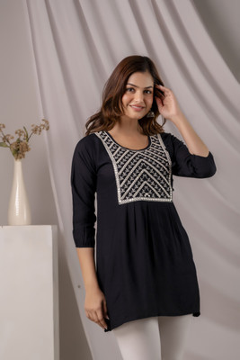 Kapadia Women Embroidered A-line Kurta(Black)
