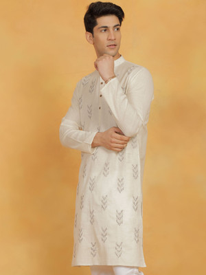 VASTRAMAY Men Embroidered Straight Kurta(White)