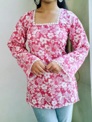 Vastrea Women Floral Print A-line Kurta(Pink)