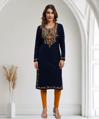 DECANTER Women Embroidered Straight Kurta(Blue)