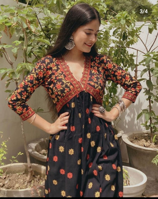 HouseOfCommon Women Printed Flared Kurta(Black)