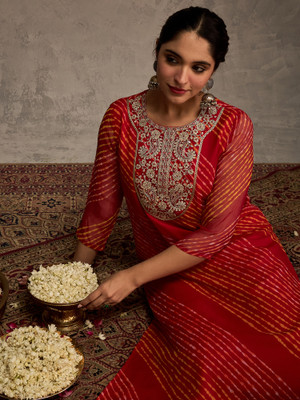 Indo Era Women Printed Straight Kurta(Red)