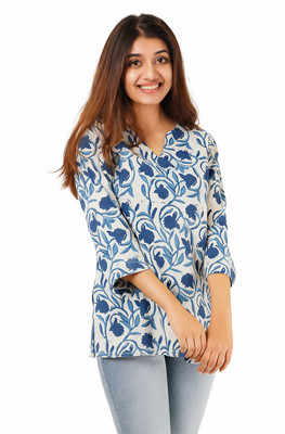 PUTUL Women Floral Print, Printed A-line Kurta(Blue, White)