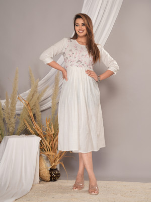 Mehsoos Women Solid Anarkali Kurta(White)