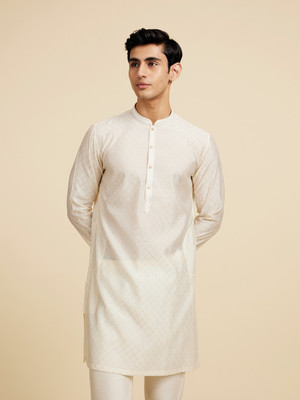 DIWAS by Manyavar Men Self Design Straight Kurta(White)