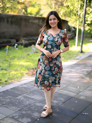 PoruIMPEX Women Floral Print A-line Kurta(Multicolor)