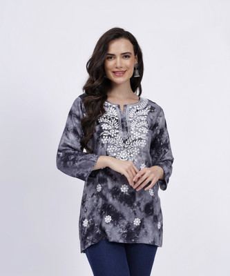 SHREE SHYAM FEBRIC Women Chikan Embroidery Straight Kurta(Grey)
