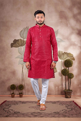 Varbandhan Men Solid Straight Kurta(Red)