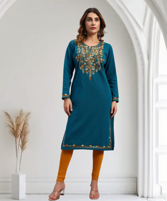 DECANTER Women Embroidered Straight Kurta(Blue)