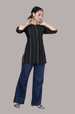 SUHANIKA Women Self Design Straight Kurta(Black)