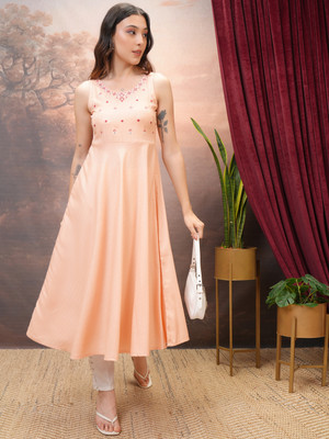 Vishudh Women Embroidered Straight Kurta(Beige)