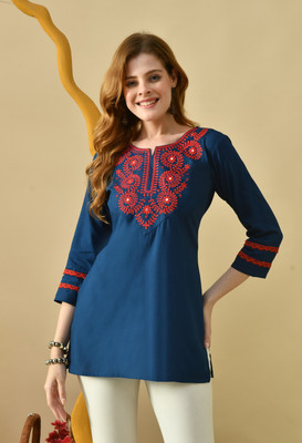 PEROWA Women Embroidered Straight Kurta(Blue)