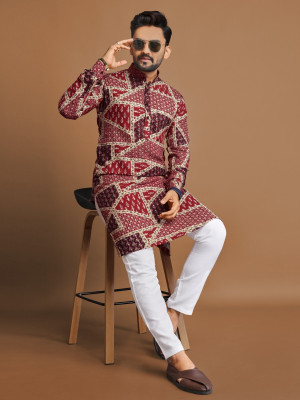 AKSHAT CREATION Men Printed Straight Kurta(Maroon)