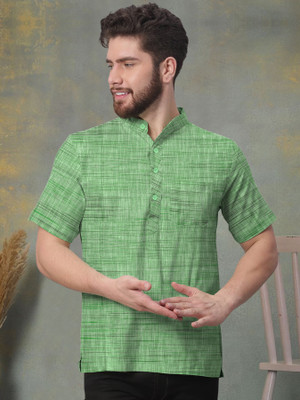 W S TEXTILE Men Solid Straight Kurta(Blue)