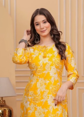 Wawlooks Women Floral Print Straight Kurta(Yellow)