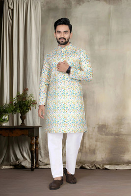 VALAKI Men Printed Straight Kurta(Green)