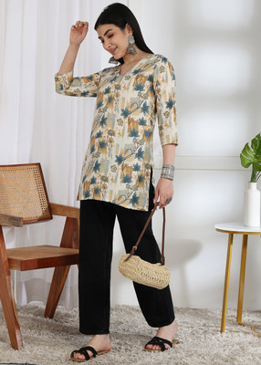 DSK STUDIO Casual Floral Print Women Multicolor Top