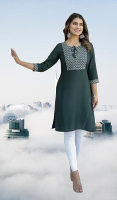 Sulagift Women Embroidered Straight Kurta(Green)