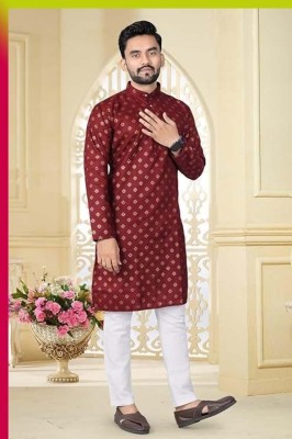 Treves Men Printed Straight Kurta(Multicolor)