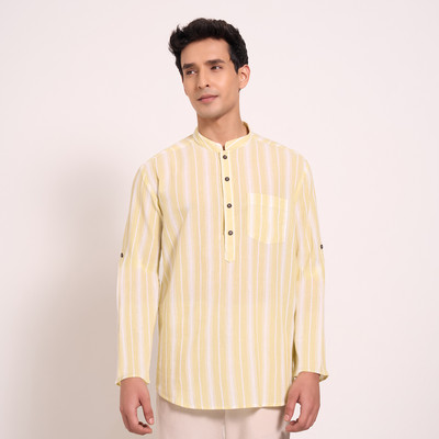 Indus Route by Pantaloons Men Solid A-line Kurta(Yellow)