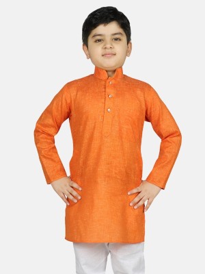 SG YUVRAJ Boys Self Design Straight Kurta(Orange)