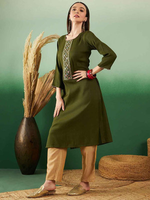 Sangria Women Solid Straight Kurta(Green)