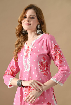 BKApparels Women Floral Print Straight Kurta(Pink)