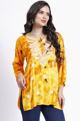 ak fashion mall Women Chikan Embroidery Straight Kurta(Yellow)