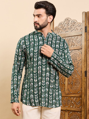 House of Pataudi Men Printed Straight Kurta(Green)
