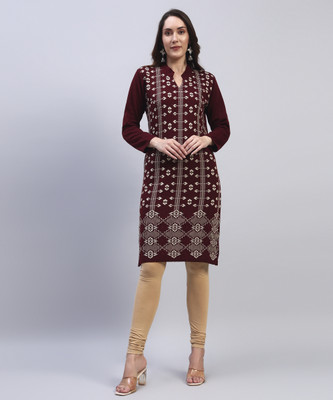 DECANTER Women Self Design, Printed Straight Kurta(Maroon)