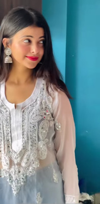 Riya Chikankari Women Chikan Embroidery Straight Kurta(White)
