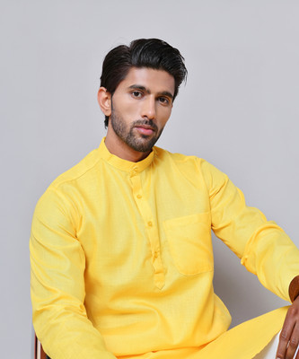 Jompers Men Solid Straight Kurta(Yellow)