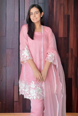 LookRange Women Embroidered Pakistani Kurta(Pink, White)