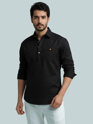 Vashuqi Men Solid A-line Kurta(Black)